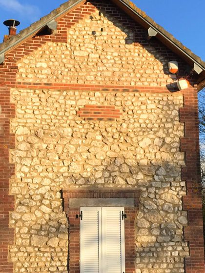 Rejointoiement et enduit d'un bâtiment ancien pour une SCI à Val de Reuil