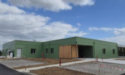 Construction de la crèche pour la Base 105 d'Evreux